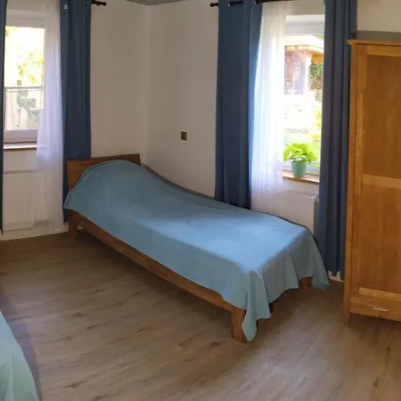 Handwerkerwohnung, Ferienwohnung In Weisslensburg